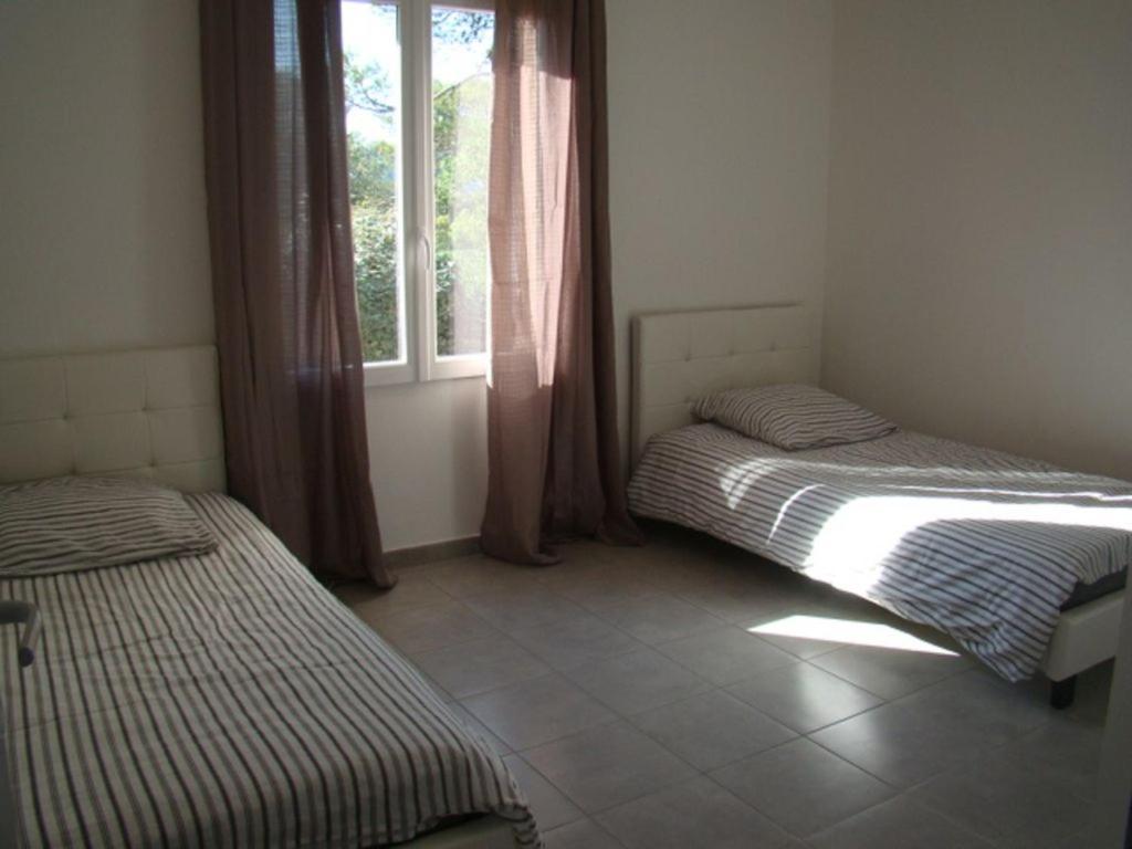 maison jumelée Le Cannet-des-Maures Extérieur photo
